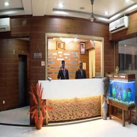 Hotel Puneet International Rāipur Extérieur photo